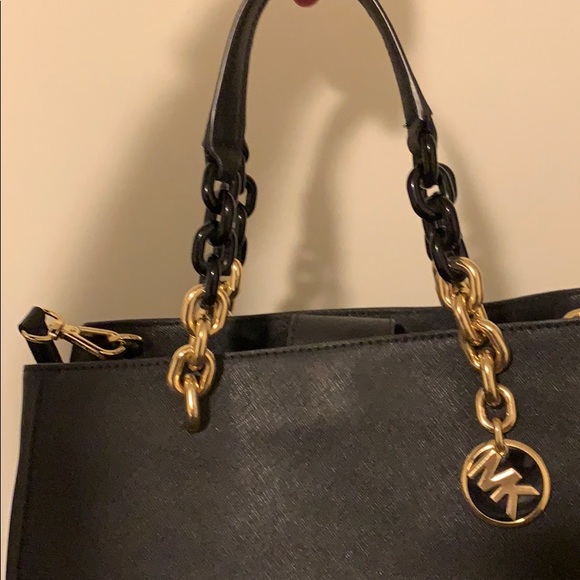 Michael Kors black leather purse - Picture 2 of 5